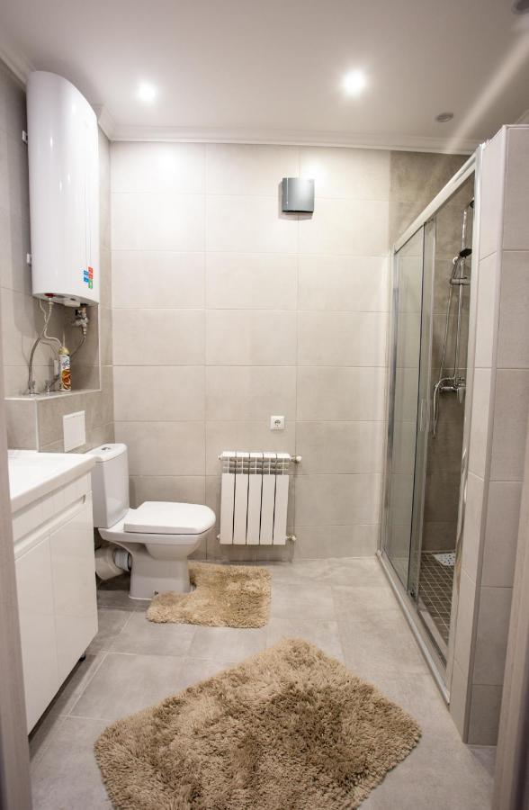 Ultra Lux 3 Rooms Apartment Near Arena City Киев Экстерьер фото