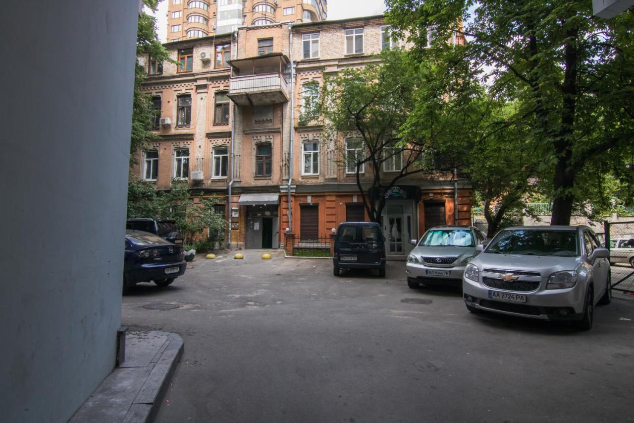 Ultra Lux 3 Rooms Apartment Near Arena City Киев Экстерьер фото