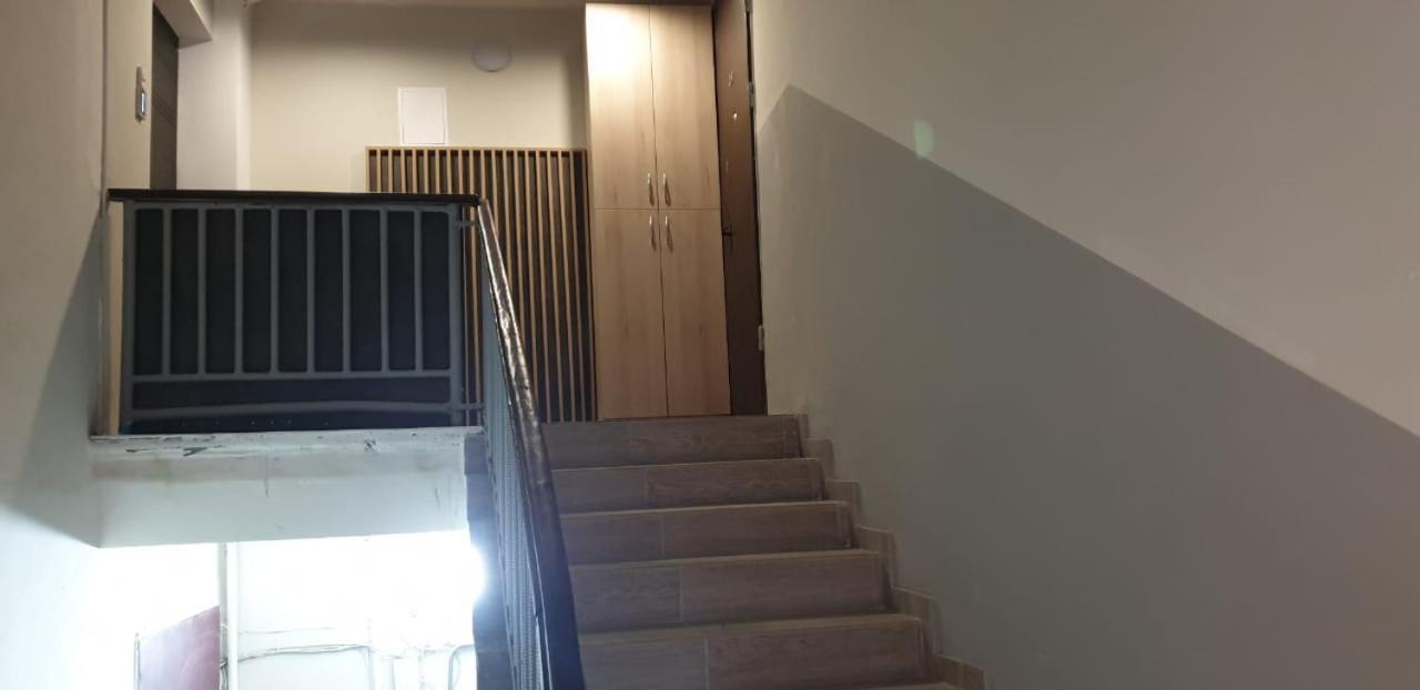 Ultra Lux 3 Rooms Apartment Near Arena City Киев Экстерьер фото